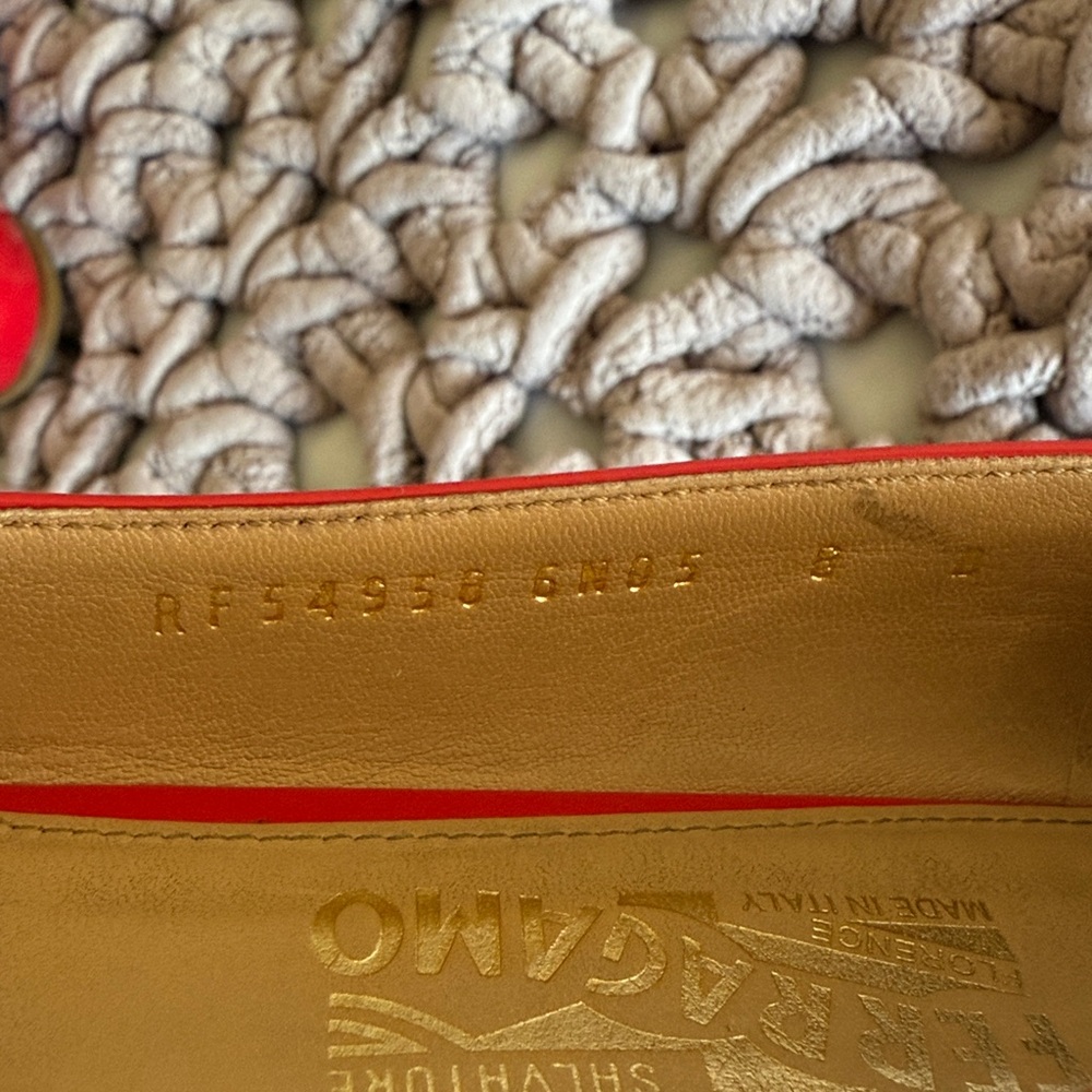 Salvatore Ferragamo Red Patent Leather flats - Picture 12 of 12